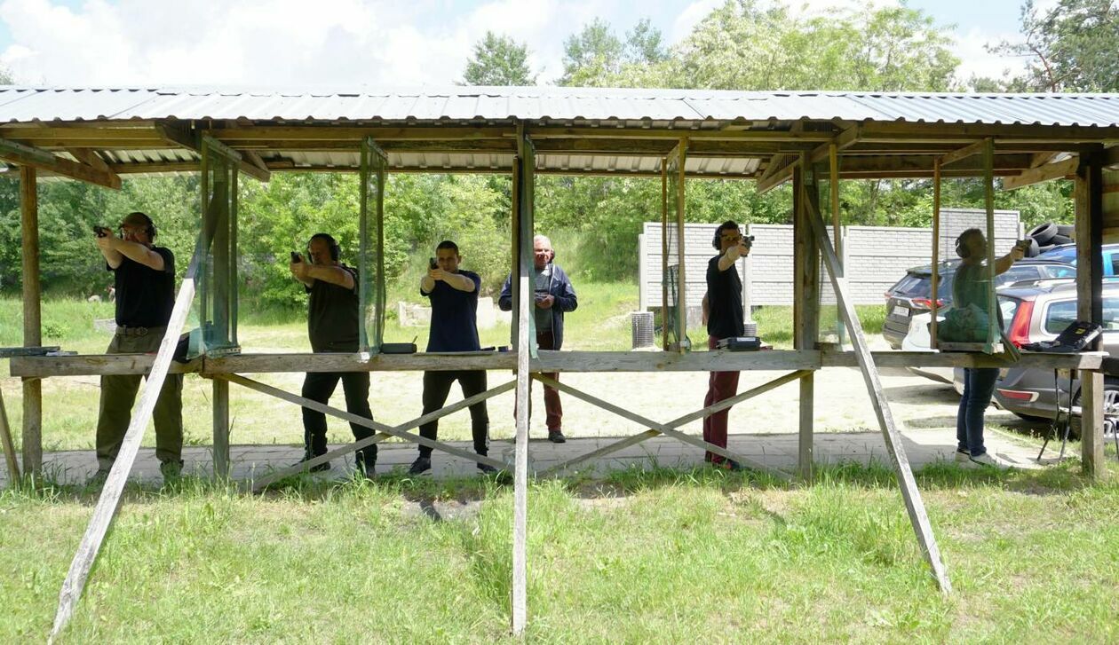 Zawody strzeleckie o Puchar Snajpera na strzelnicy w Milanowie