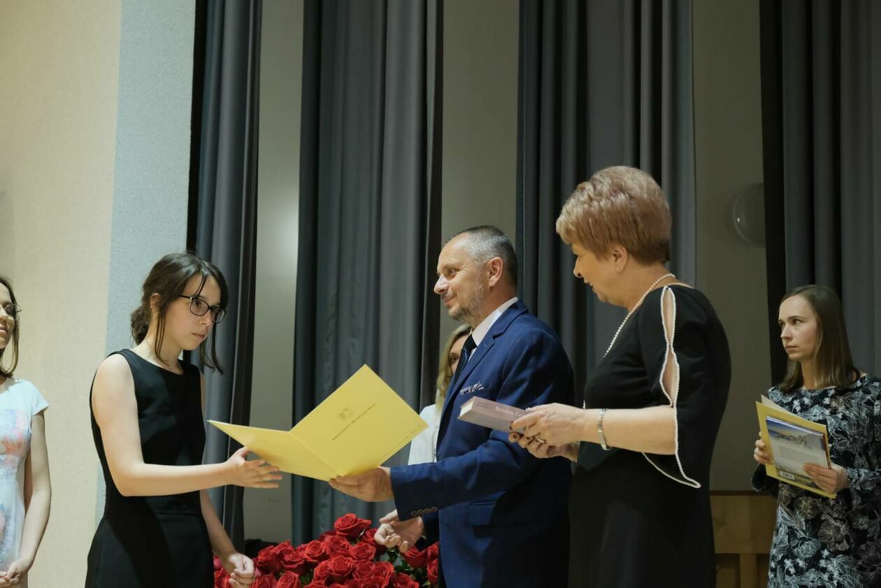 Nagrody prezydenta dla najzdolniejszych uczniów z Lublina (zdjęcie 49) - Autor: Maciej Kaczanowski