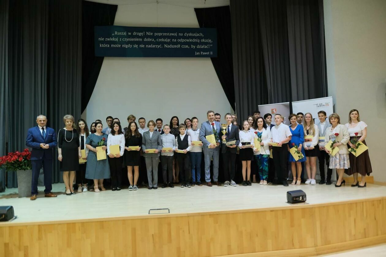 Nagrody prezydenta dla najzdolniejszych uczniów z Lublina (zdjęcie 1) - Autor: Maciej Kaczanowski