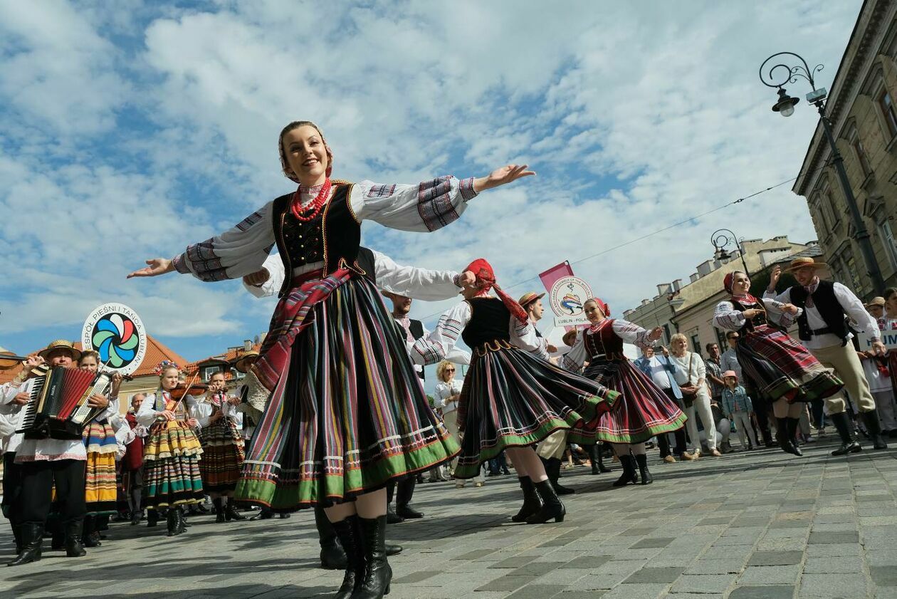  XXXVI Międzynarodowe Spotkania Folklorystyczne im. Ignacego Wachowiaka Lublin 2022  (zdjęcie 16) - Autor: Maciej Kaczanowski