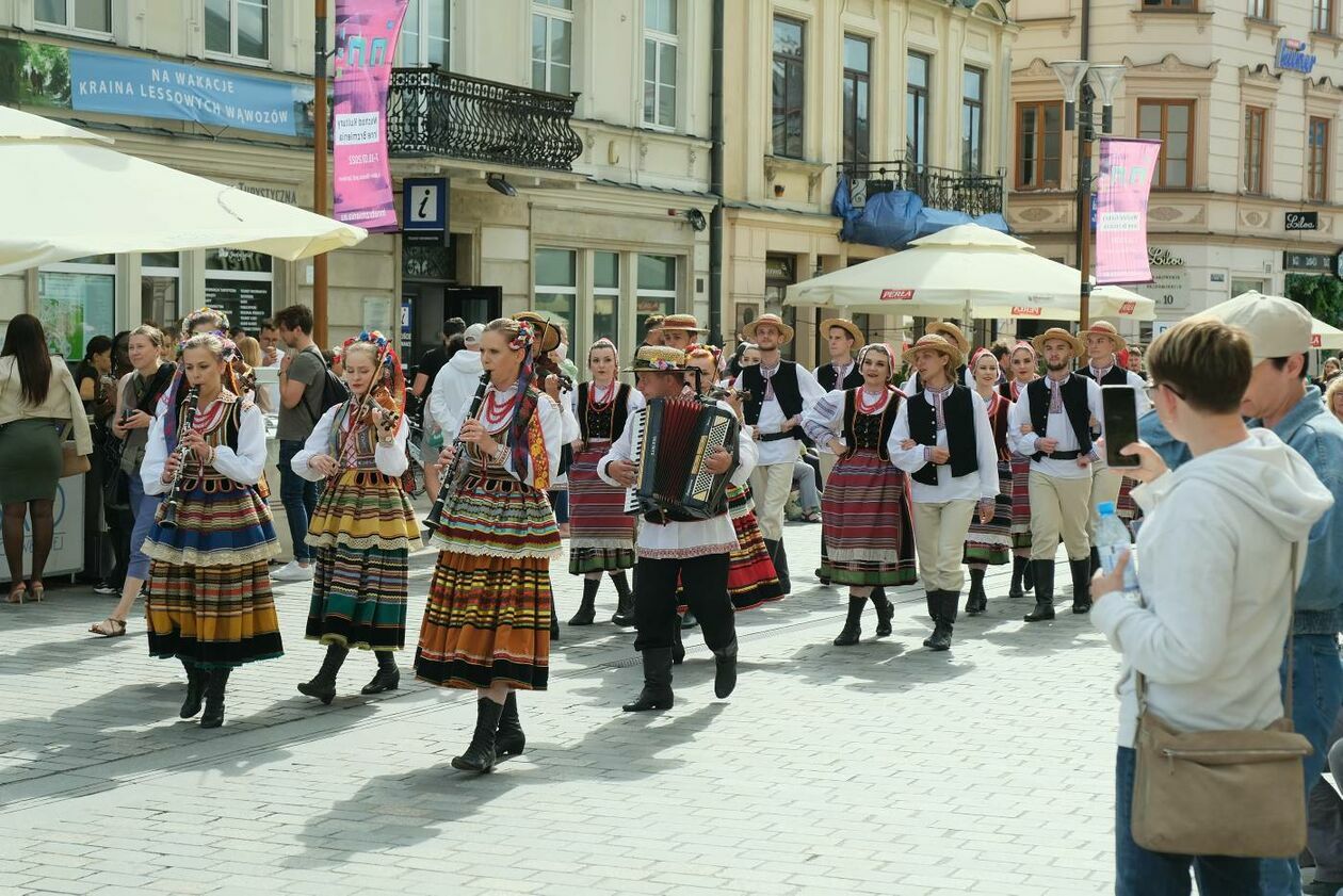  XXXVI Międzynarodowe Spotkania Folklorystyczne im. Ignacego Wachowiaka Lublin 2022  (zdjęcie 40) - Autor: Maciej Kaczanowski