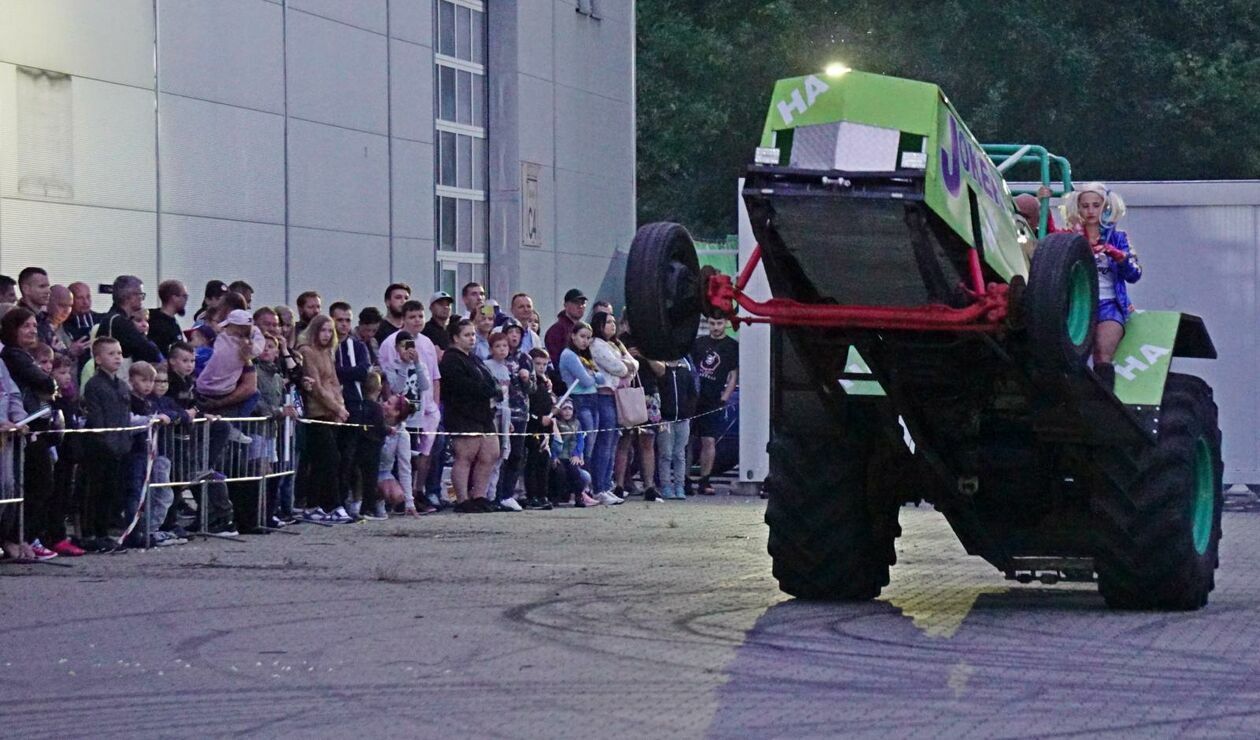  Monster Truck Show na parkingu przed Targami Lublin   (zdjęcie 33) - Autor: Maciej Kaczanowski