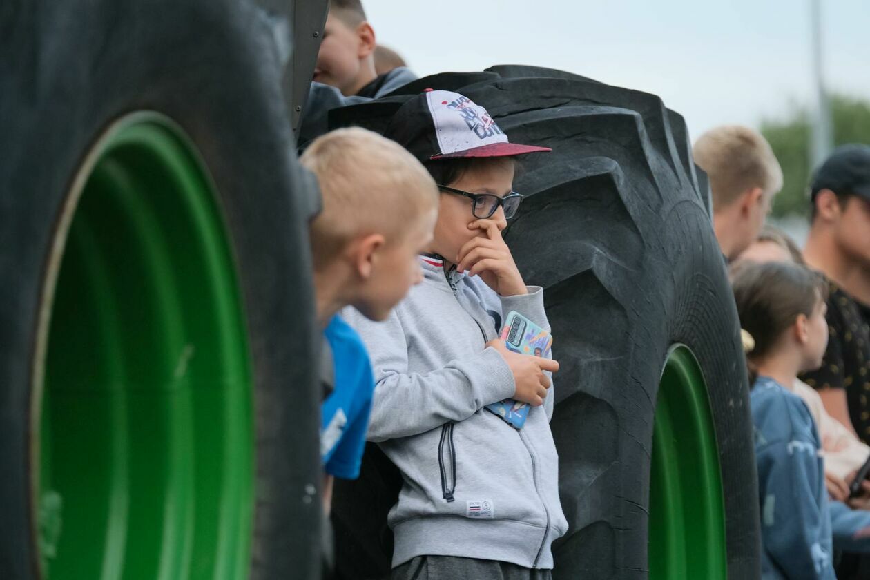  Monster Truck Show na parkingu przed Targami Lublin   (zdjęcie 6) - Autor: Maciej Kaczanowski