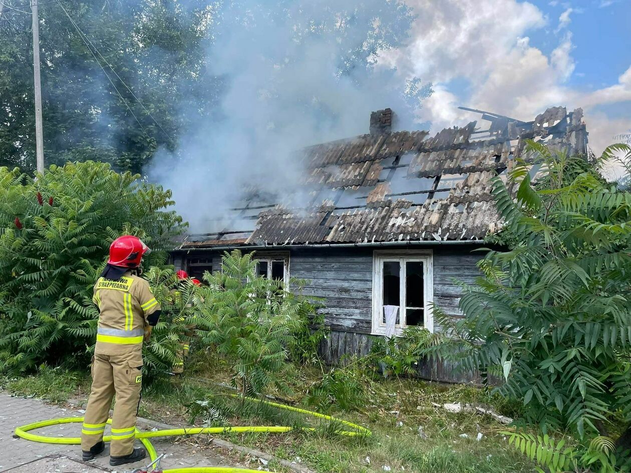 Pożar drewnianego budynku w Bochotnicy