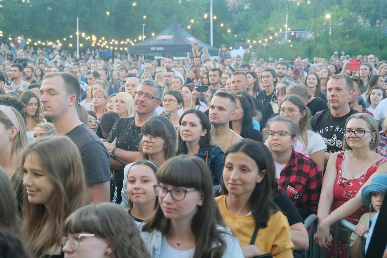  Kwiat Jabłoni na początek Letnich Brzmien w Browarze (zdjęcie 7) - Autor: Maciej Kaczanowski