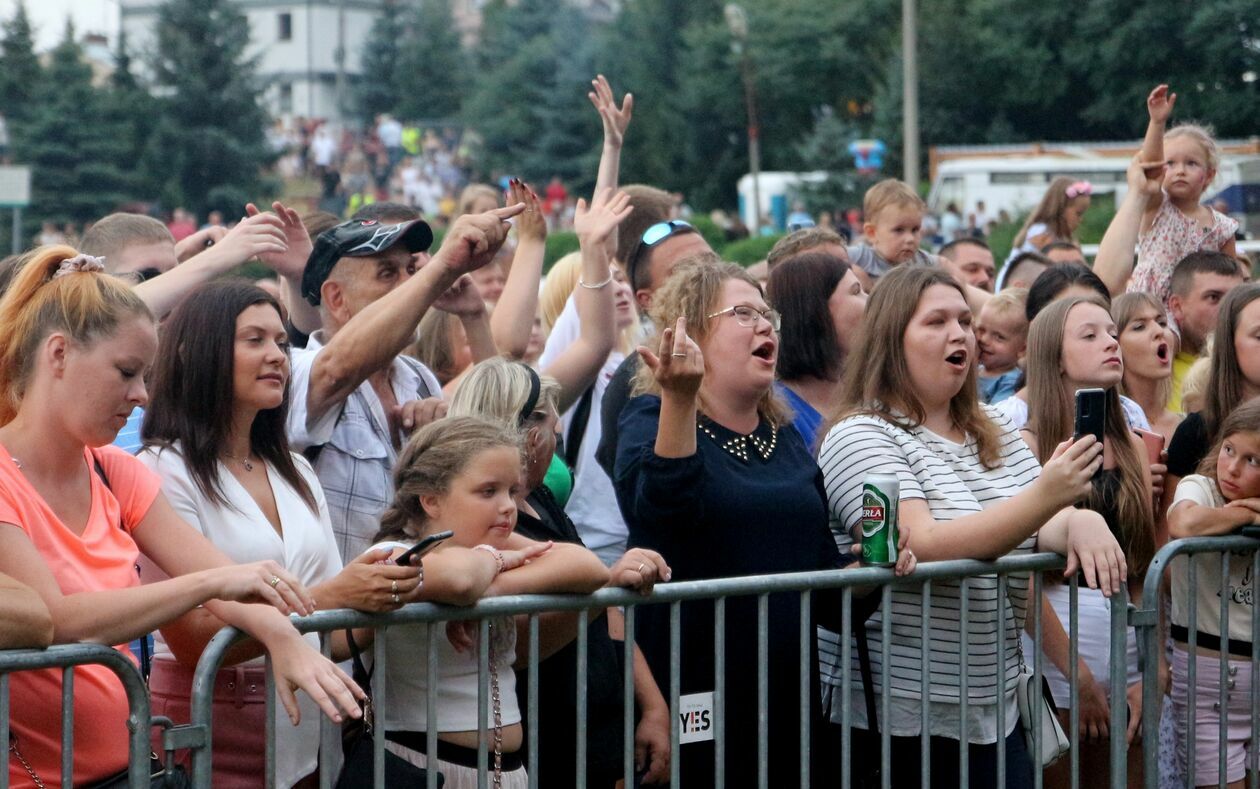  Dożynki powiatu puławskiego w Górze Puławskiej (zdjęcie 51) - Autor: Radosław Szczęch