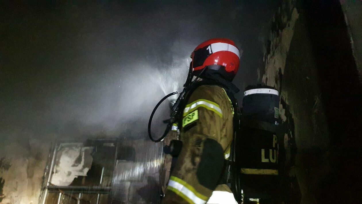 Pożar mieszkania przy ul. 1 Maja w Lublinie - Autor: KM PSP w Lublinie
