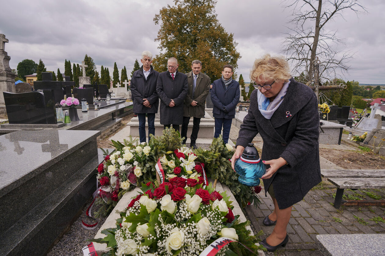  Odsłonięcie pomnika w Janowie Lubelskim (zdjęcie 34) - Autor: Michał Siudziński