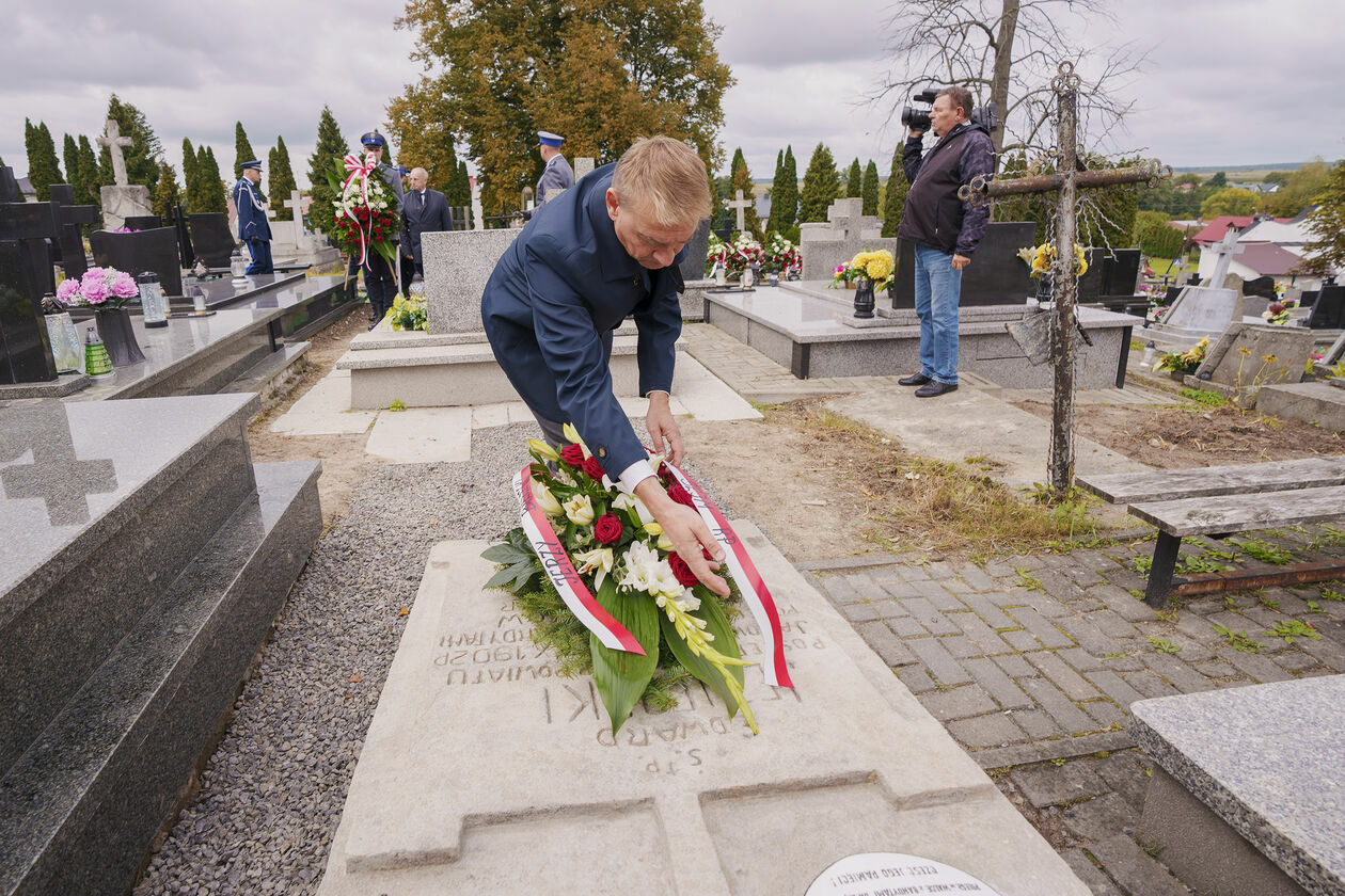  Odsłonięcie pomnika w Janowie Lubelskim (zdjęcie 47) - Autor: Michał Siudziński