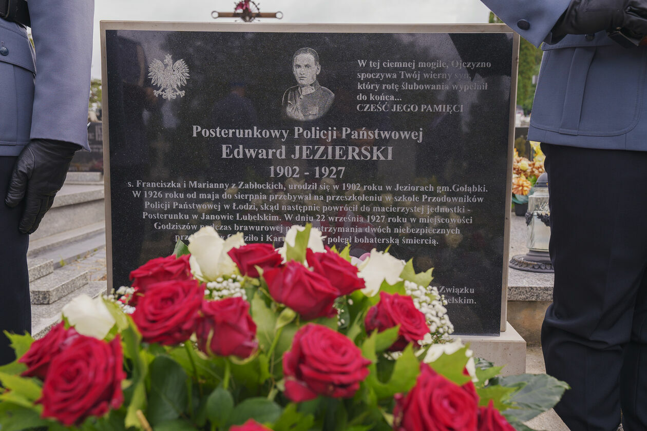  Odsłonięcie pomnika w Janowie Lubelskim (zdjęcie 16) - Autor: Michał Siudziński