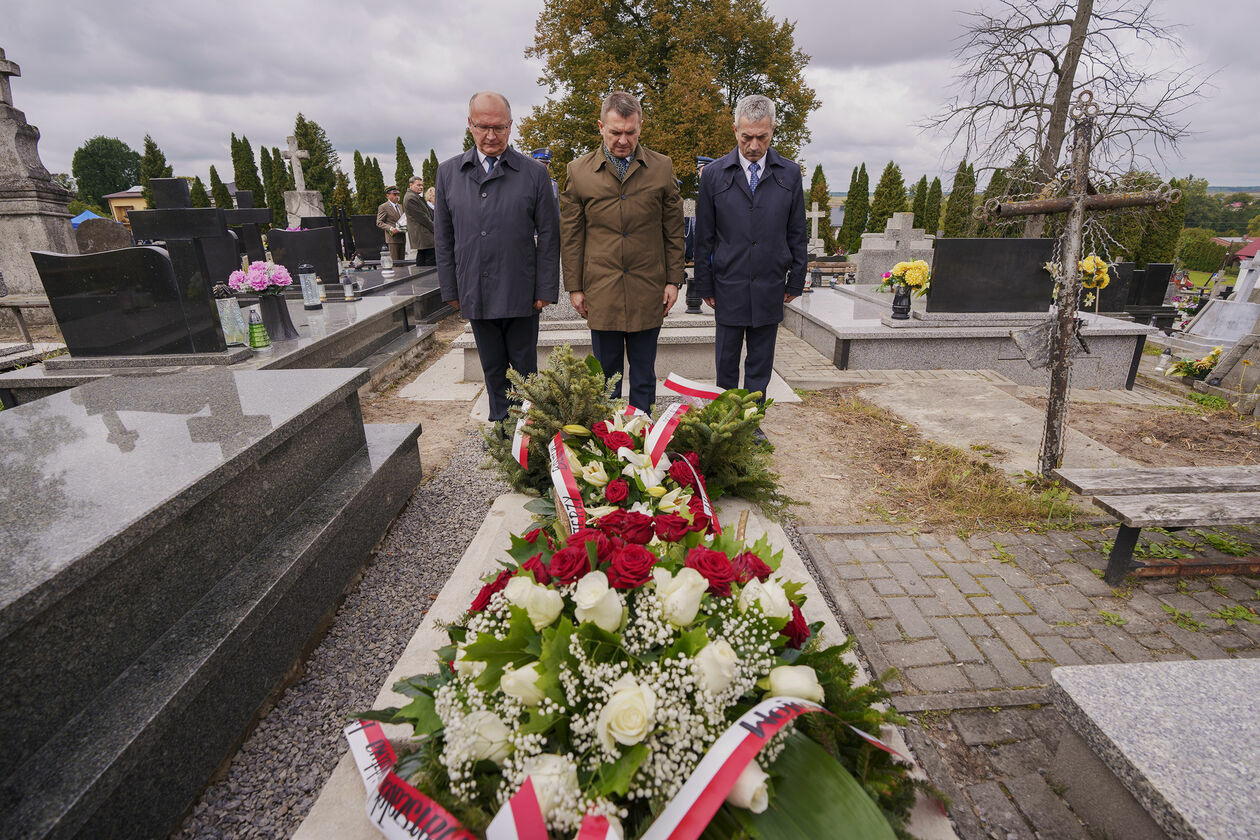  Odsłonięcie pomnika w Janowie Lubelskim (zdjęcie 40) - Autor: Michał Siudziński
