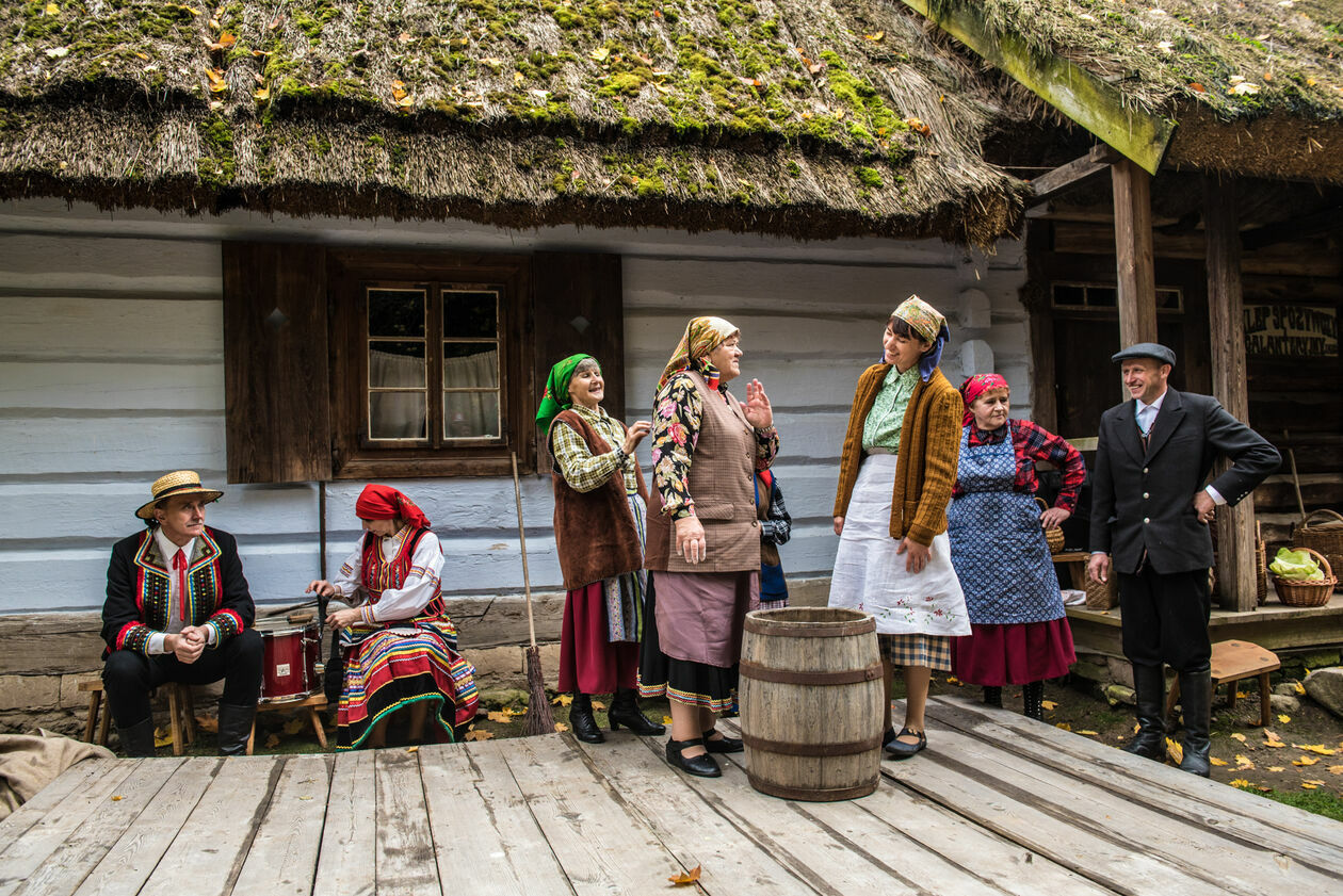  Obieraczki kapusty w Muzeum Wsi Lubelskiej (zdjęcie 58) - Autor: Tomasz Tylus