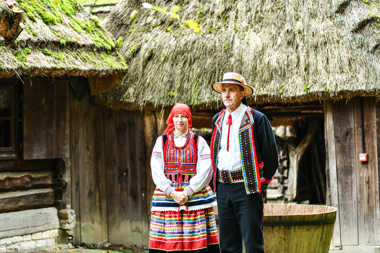  Obieraczki kapusty w Muzeum Wsi Lubelskiej (zdjęcie 2) - Autor: Tomasz Tylus