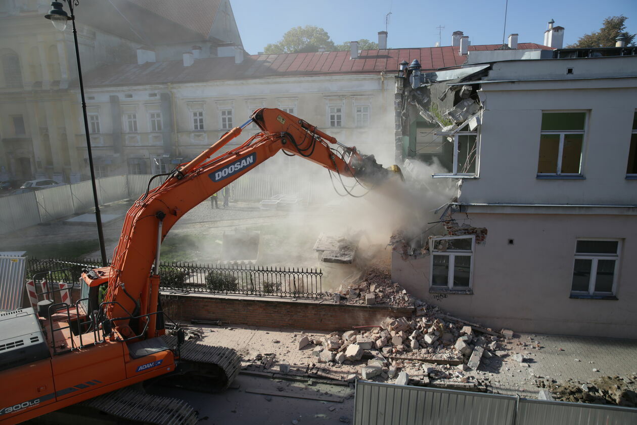  Rozbiórka budynków szpitala przy ulicy Staszica w Lublinie (zdjęcie 11) - Autor: Paweł Buczkowski