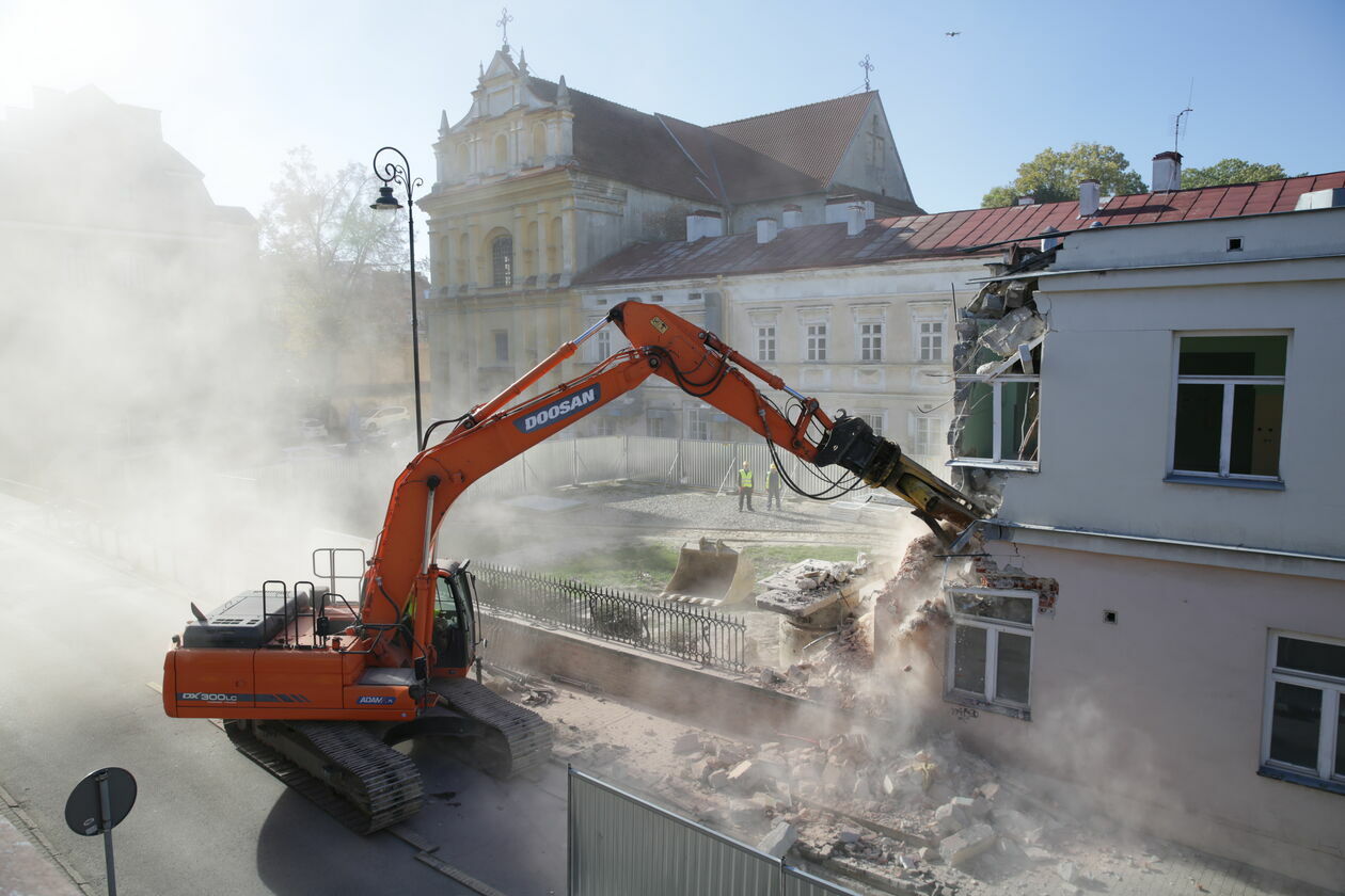  Rozbiórka budynków szpitala przy ulicy Staszica w Lublinie (zdjęcie 13) - Autor: Paweł Buczkowski