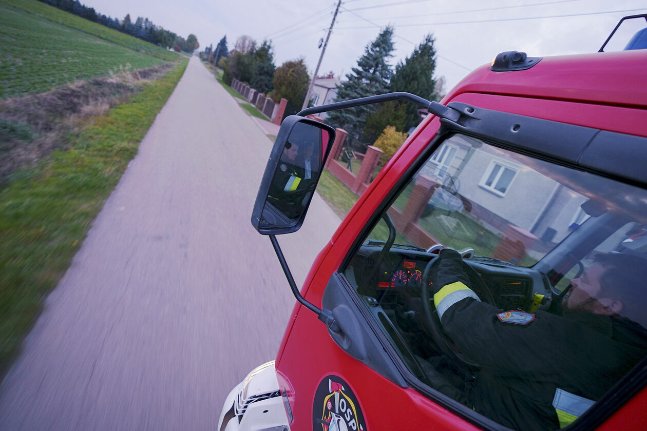  Nowy wóz strażacki dla OSP w gminie Wojciechów (zdjęcie 5) - Autor: Micgał Siudziński