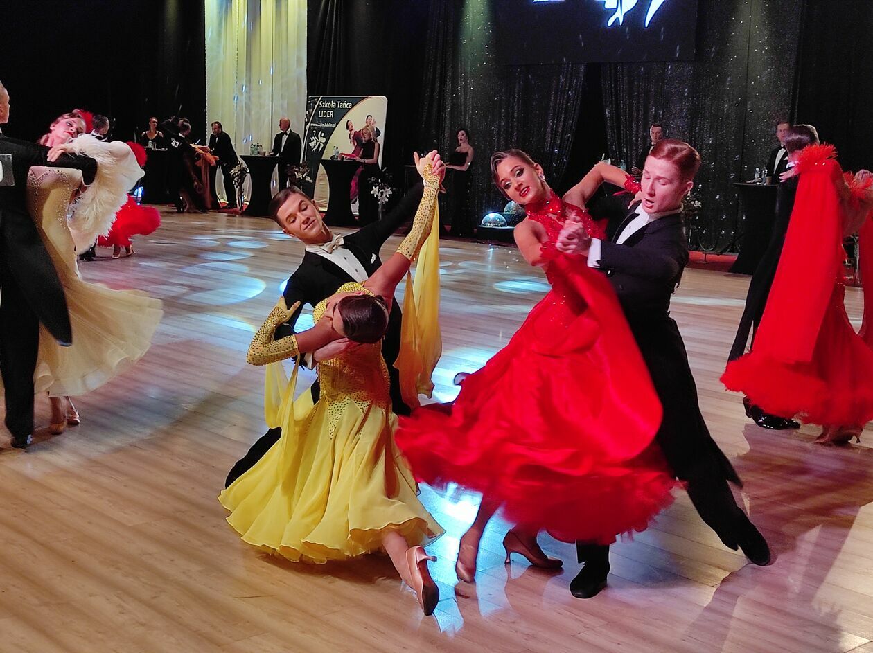  Mistrzostwa Polski w tańcach standardowych w Lublinie (zdjęcie 11) - Autor: Konrad Sołtys