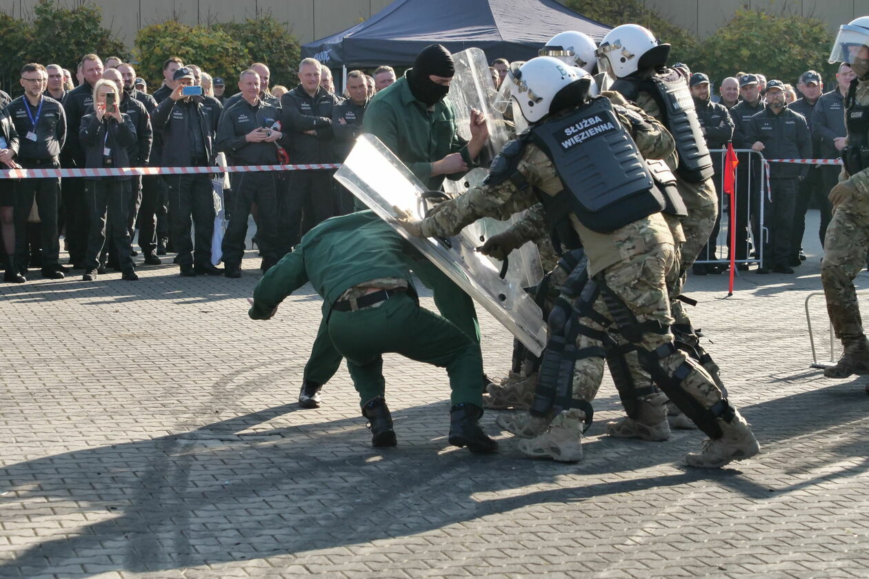  Pokaz Grupy Interwencyjnej Służby Więziennej (zdjęcie 10) - Autor: Paweł Buczkowski