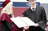 Dyplomy ukończenia studiów na Uniwersytecie Medycznym (zdjęcie 2)