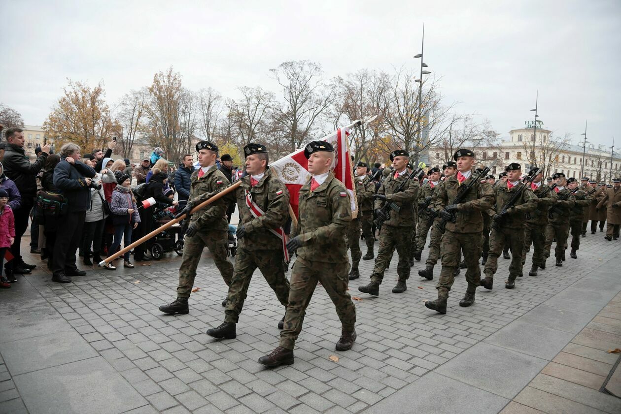  Dzień Niepodległości na Placu Litewskim (zdjęcie 6) - Autor: Piotr Michalski