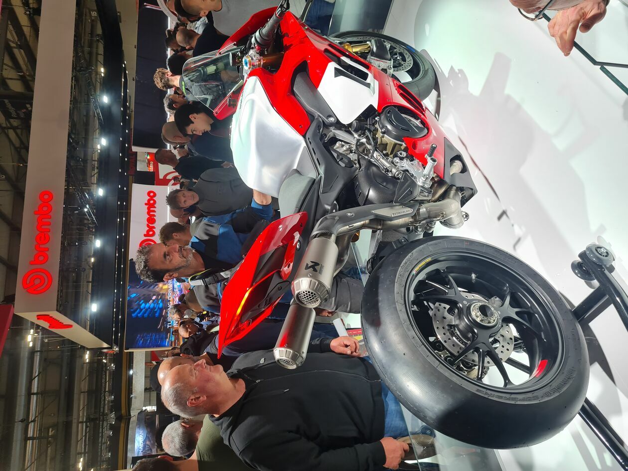  Wystawa motocyklowa EICMA w Mediolanie  (zdjęcie 62) - Autor: Maciej Chorągiewicz