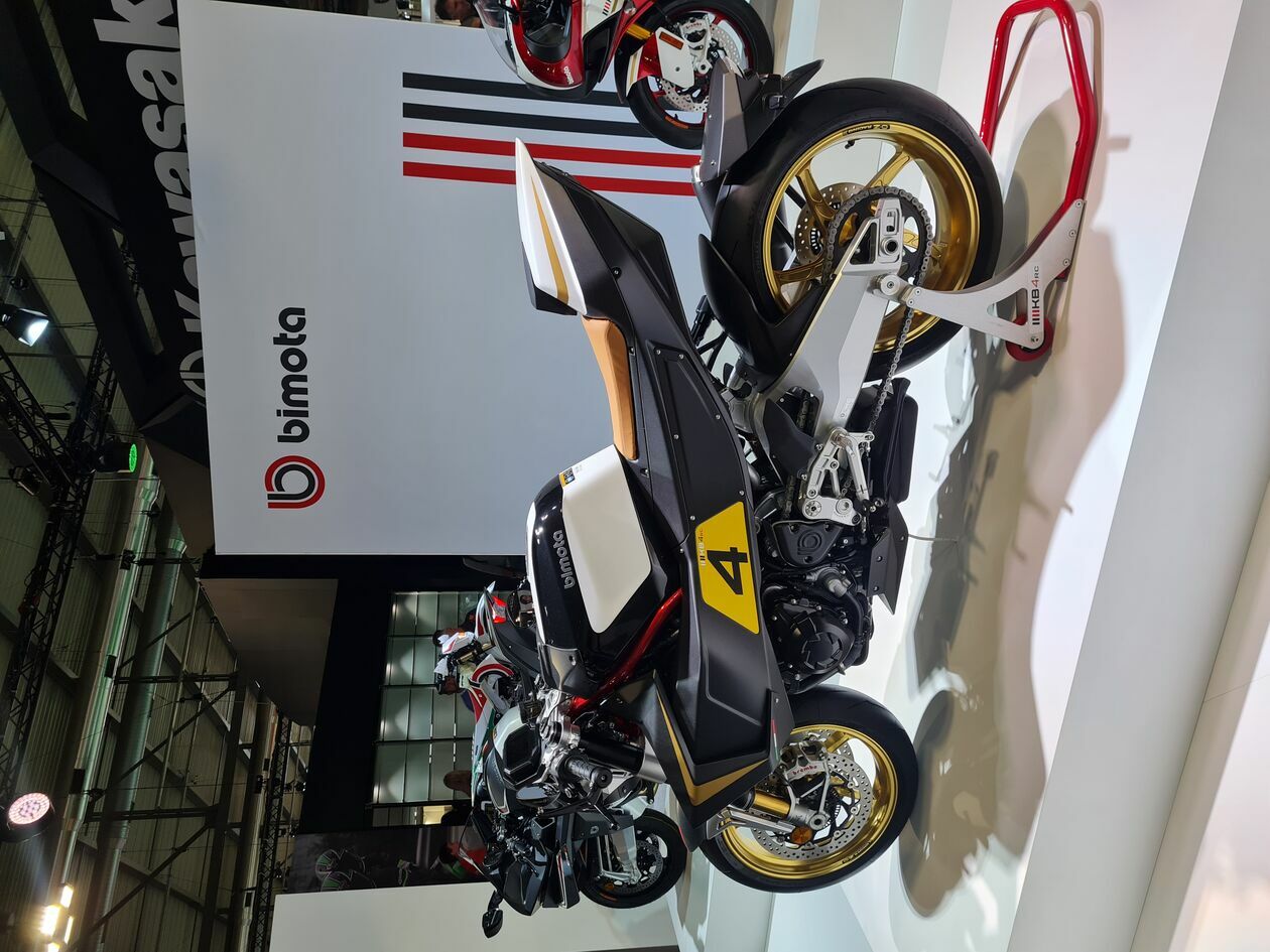  Wystawa motocyklowa EICMA w Mediolanie  (zdjęcie 36) - Autor: Maciej Chorągiewicz