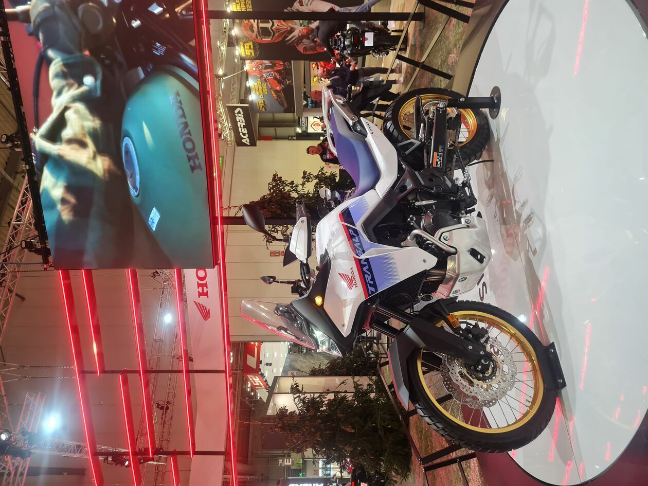  Wystawa motocyklowa EICMA w Mediolanie  (zdjęcie 7) - Autor: Maciej Chorągiewicz