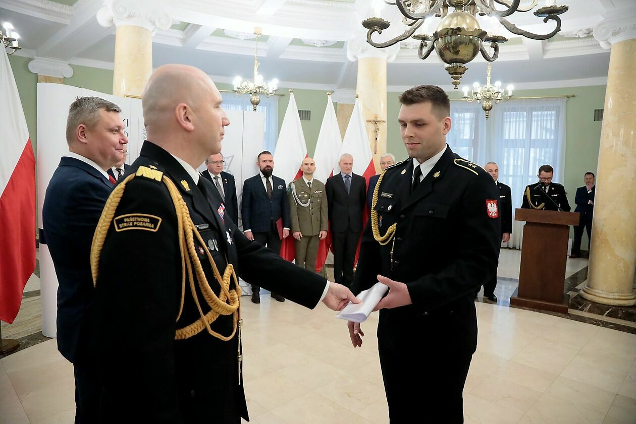  Nagrody i odznaczenia dla lubelskich strażaków (zdjęcie 5) - Autor: Piotr Michalski