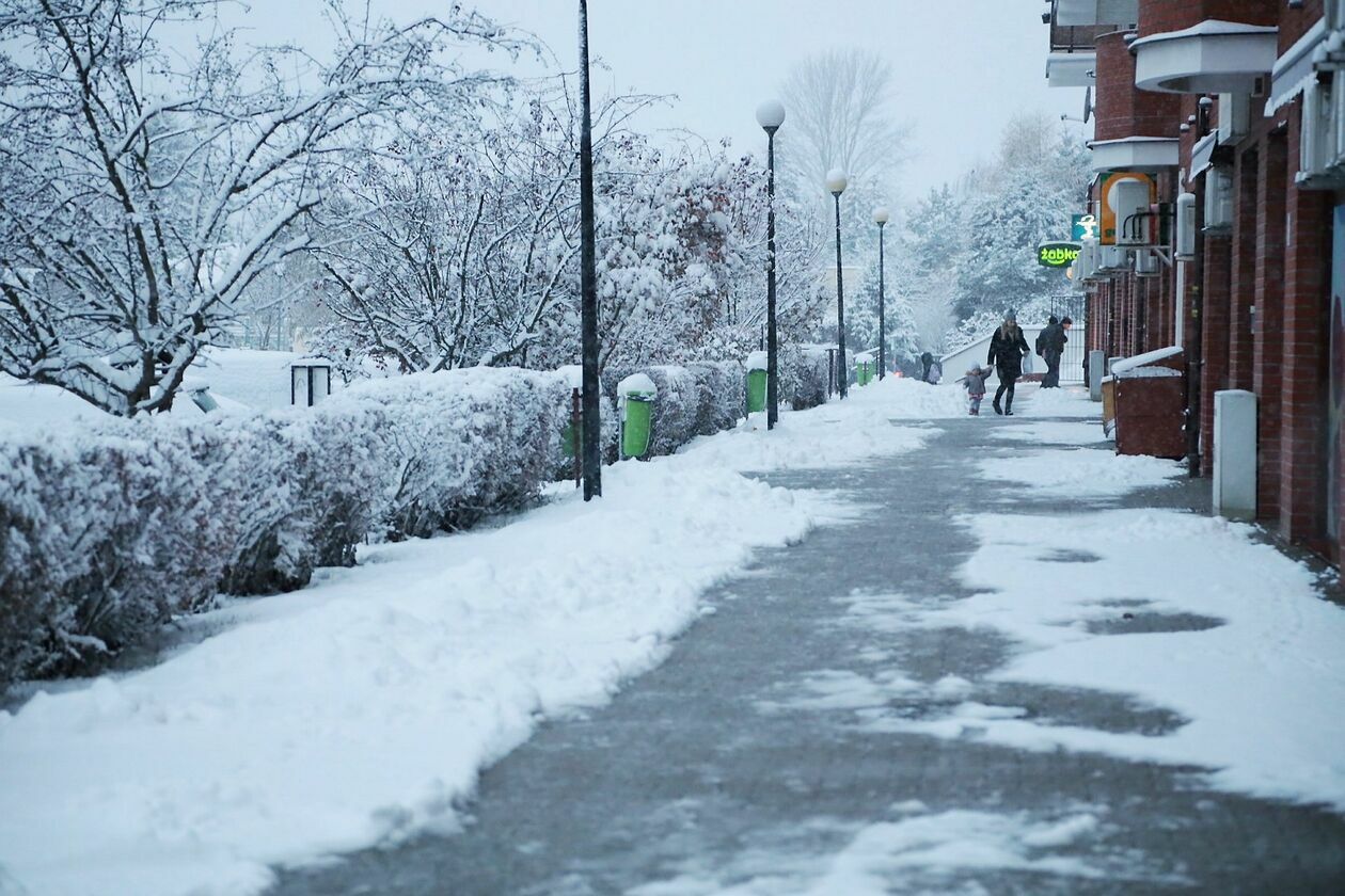 Sypnęło śniegiem w Lublinie
