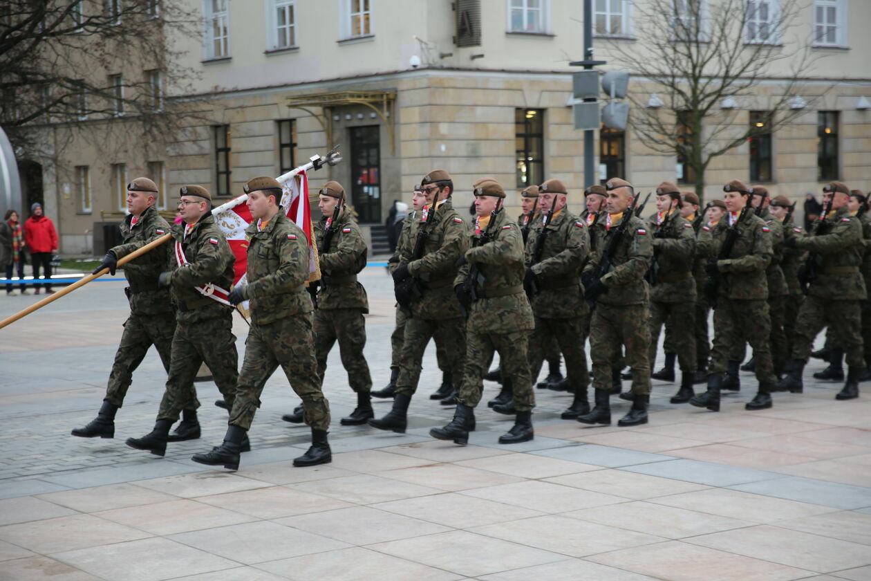 Przekazanie obowiązków dowódcy 2. Lubelskiej Brygady Obrony Terytorialnej (zdjęcie 4) - Autor: Paweł Buczkowski