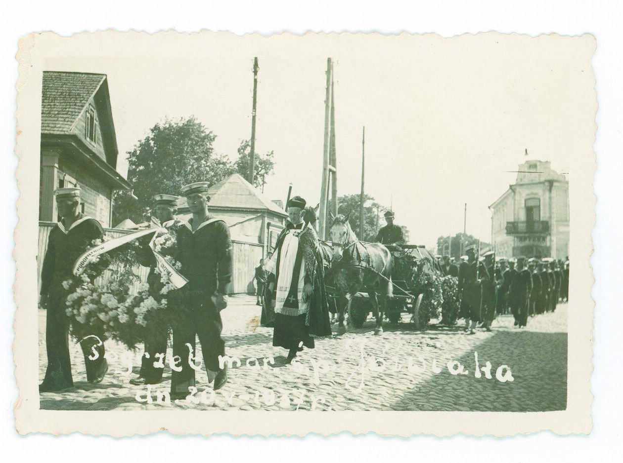  Siedliszcze jak malowane (zdjęcie 3) - Autor: Pogrzeb marynarza Jóźwiaka 20 maja 1937 r.