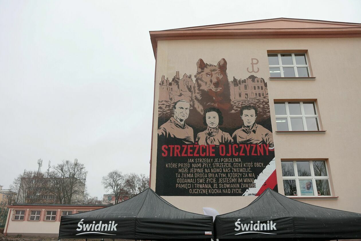 Nowy mural w Świdniku - Autor: Piotr Michalski