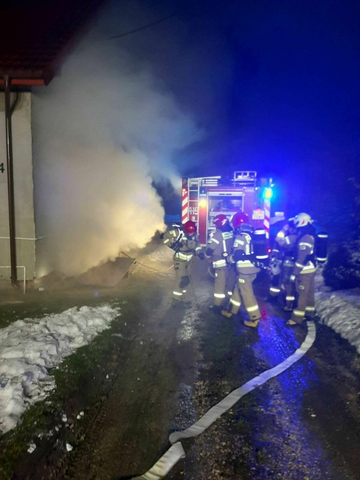   Pożar kotłowni w Strzyżowie (zdjęcie 2) - Autor: JRG Hrubieszów