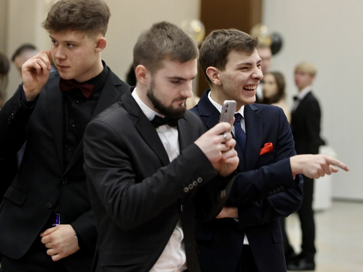 Studniówka w XXIX LO w Lublinie (zdjęcie 1) - Autor: WD