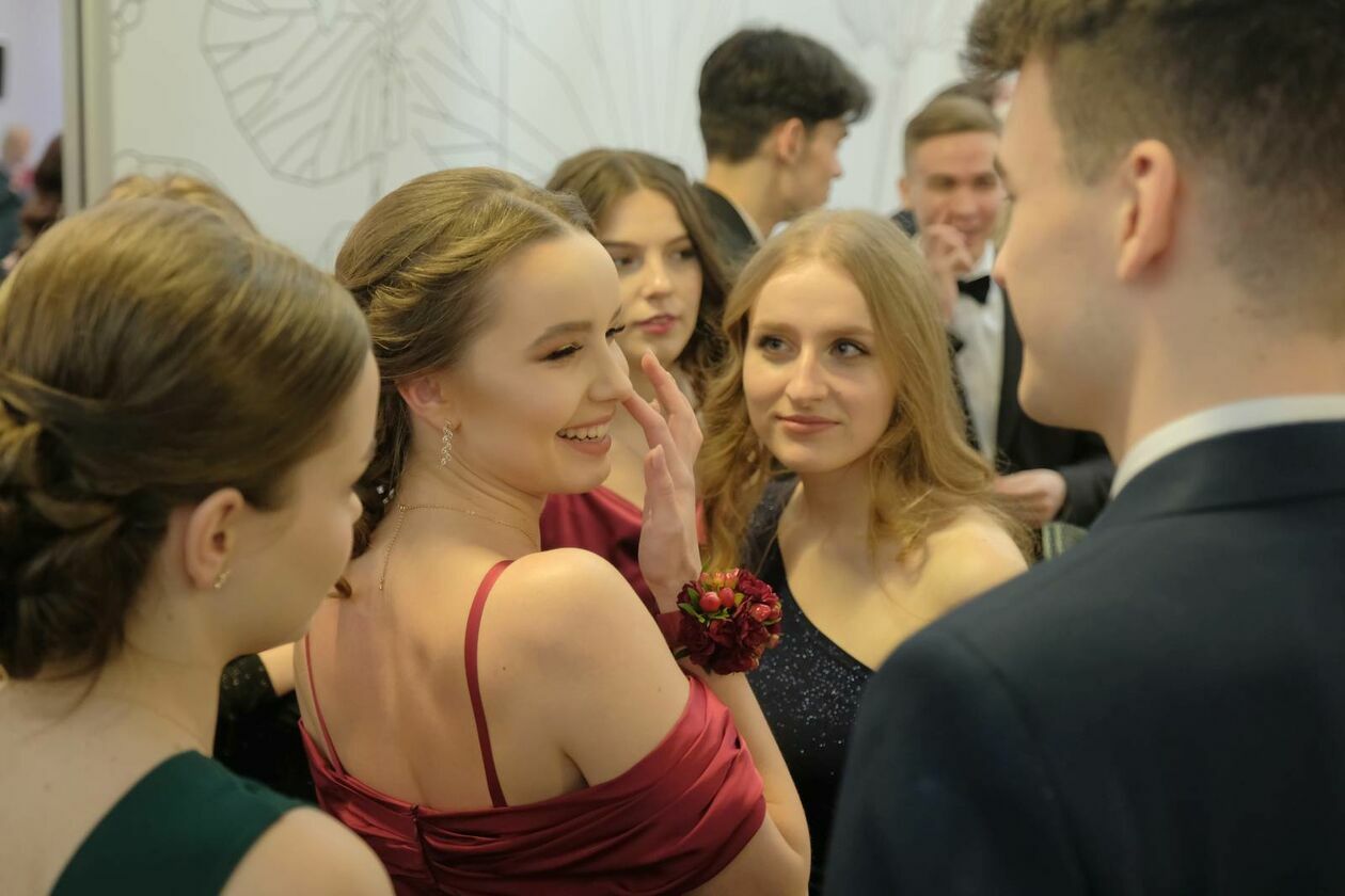  Studniówka maturzystów III LO im. Unii Lubelskiej w hotelu Focus Premium (zdjęcie 13) - Autor: DW