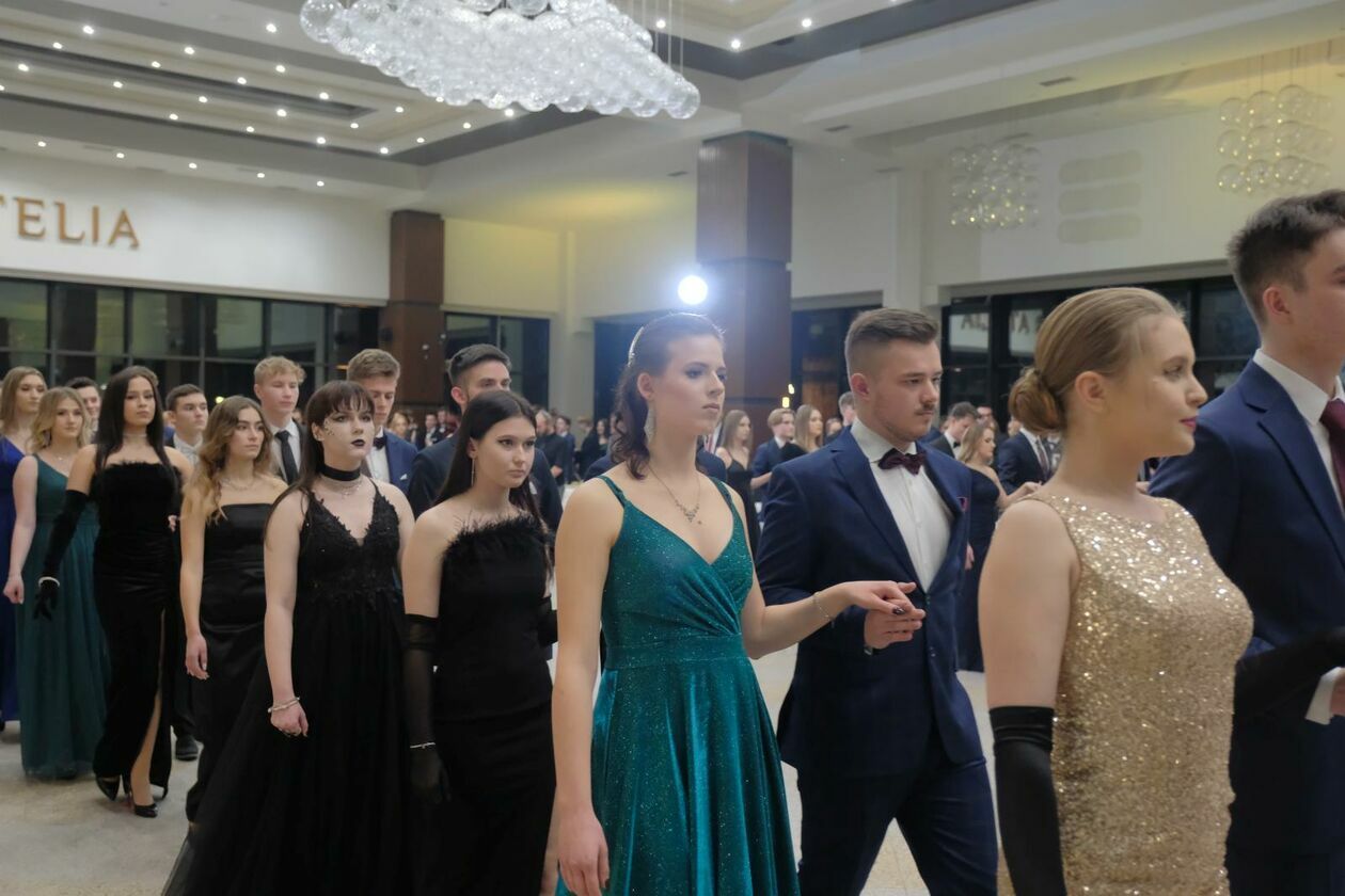  Studniówka maturzystów V LO w hotelu Luxor Atelia (zdjęcie 68) - Autor: DW