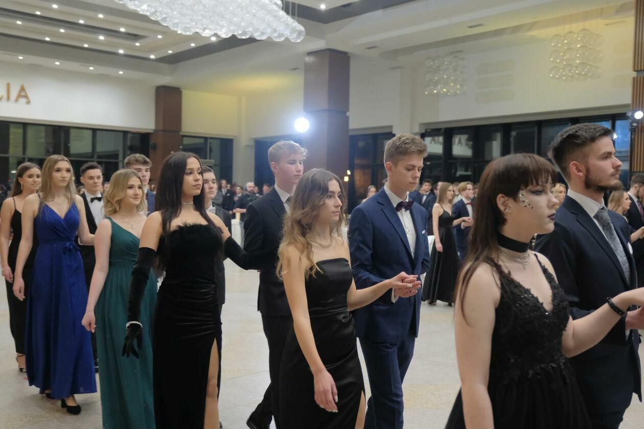  Studniówka maturzystów V LO w hotelu Luxor Atelia (zdjęcie 69) - Autor: DW