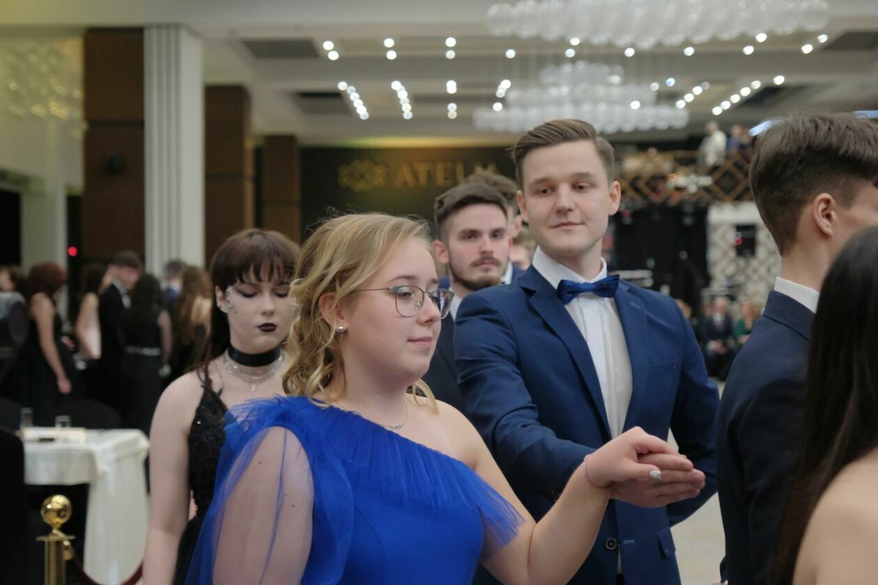  Studniówka maturzystów V LO w hotelu Luxor Atelia (zdjęcie 58) - Autor: DW