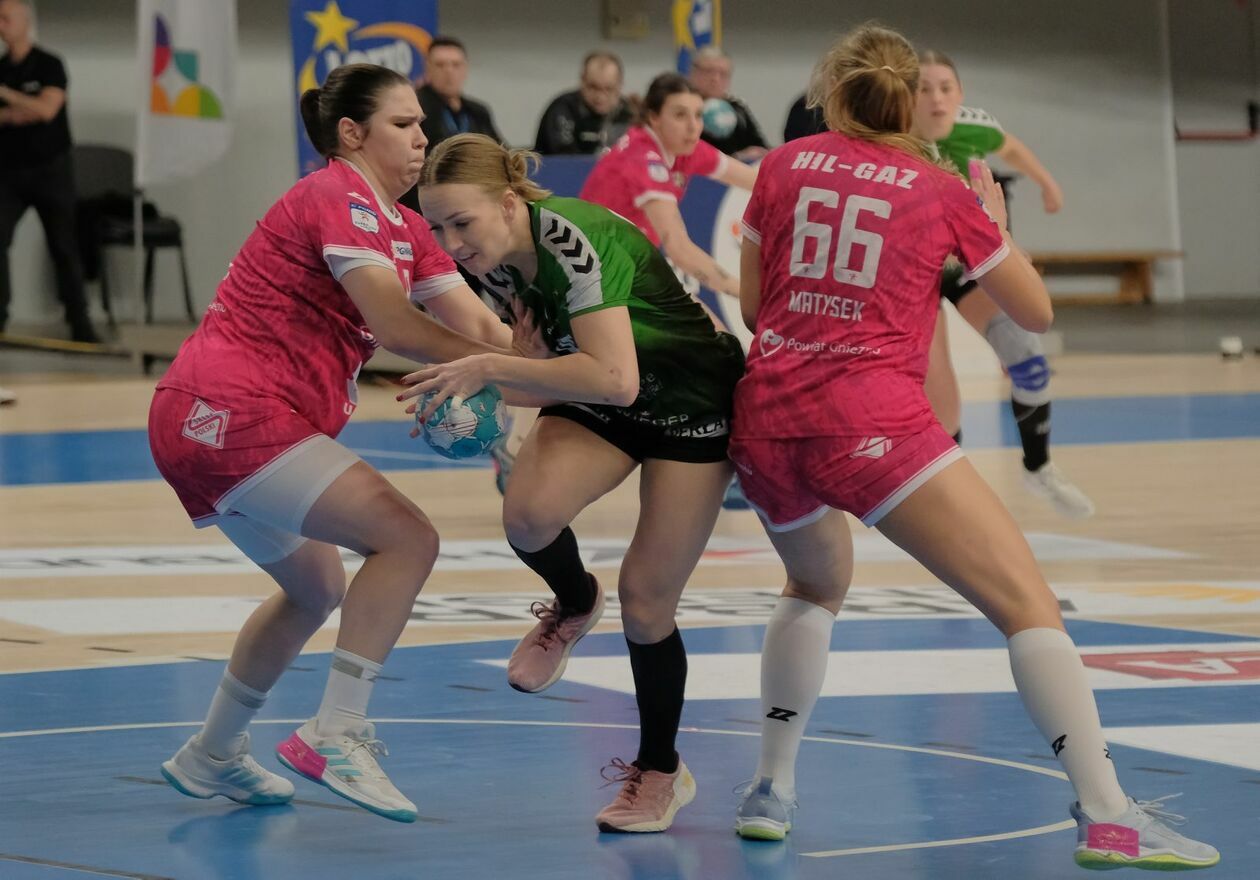   MKS FunFloor Lublin vs MKS PR Urbis Gniezno (zdjęcie 32) - Autor: DW