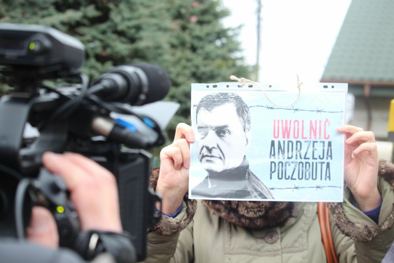 Protest pod białoruskim konsulatem w Białej Podlaskiej  - Autor: Ewelina Burda