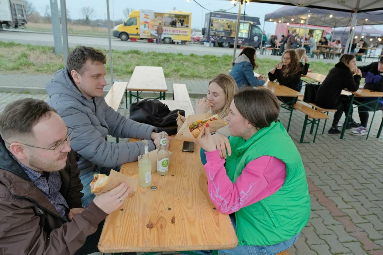  Food Truck Festivals przed Areną Lublin (zdjęcie 10) - Autor: DW