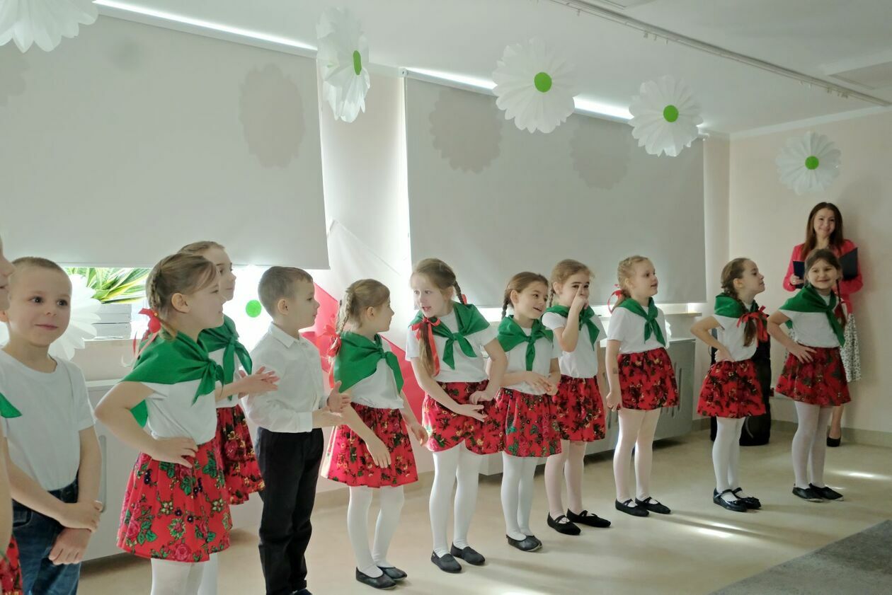  Zespół Przedszkolny nr 2 w Lublinie przy ul. Farbiarskiej oficjalnie otwarty (zdjęcie 11) - Autor: DW