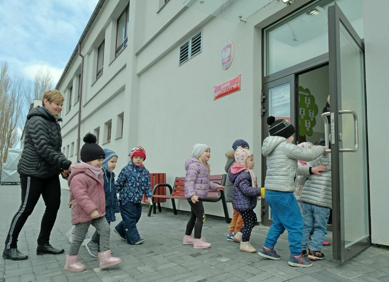 Zespół Przedszkolny nr 2 w Lublinie przy ul. Farbiarskiej oficjalnie otwarty - Autor: DW