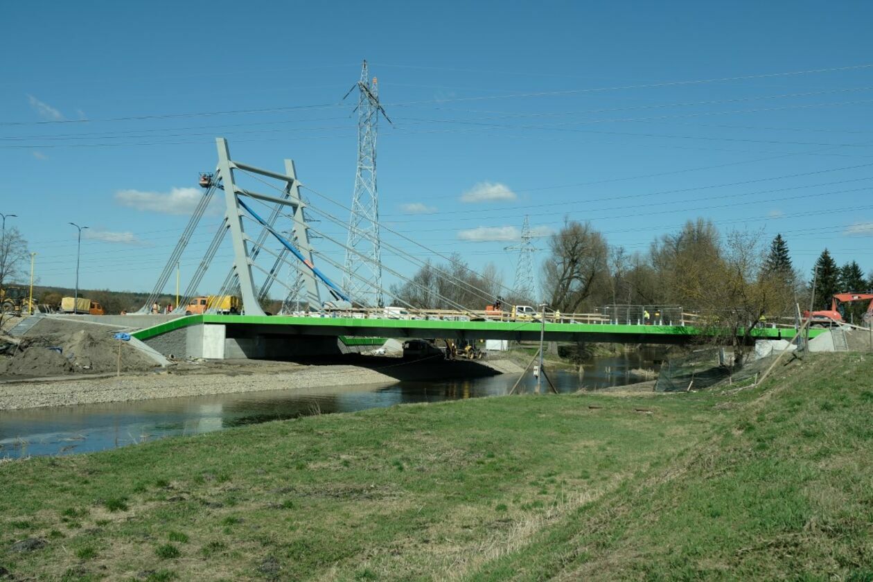  Budowa mostu w ciągu ulicy Żeglarskiej - marzec 2023 (zdjęcie 5) - Autor: DW
