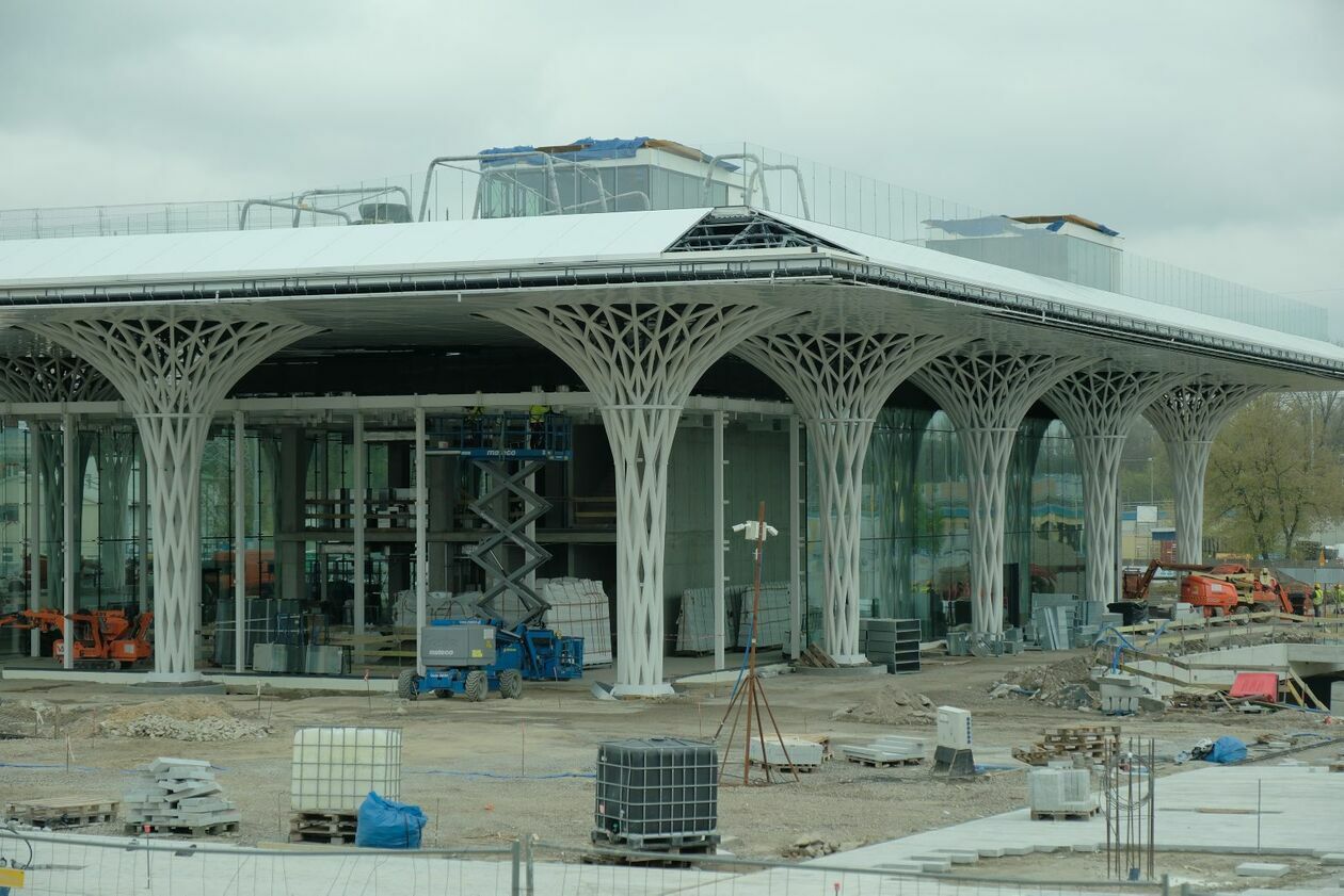  Budowa dworca metropolitalnego dobiega końca (zdjęcie 13) - Autor: DW