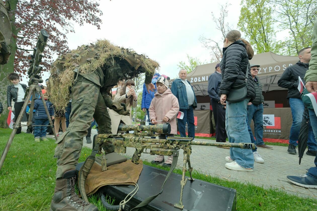  232 rocznica uchwalenia Konstytucji 3 Maja w Lublinie (zdjęcie 58) - Autor: DW