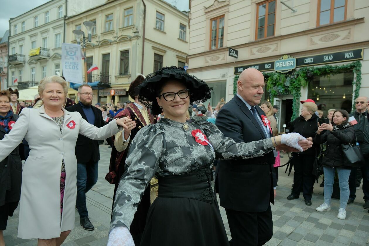  3 maja zatańczyliśmy Poloneza dla Lublina (zdjęcie 15) - Autor: DW
