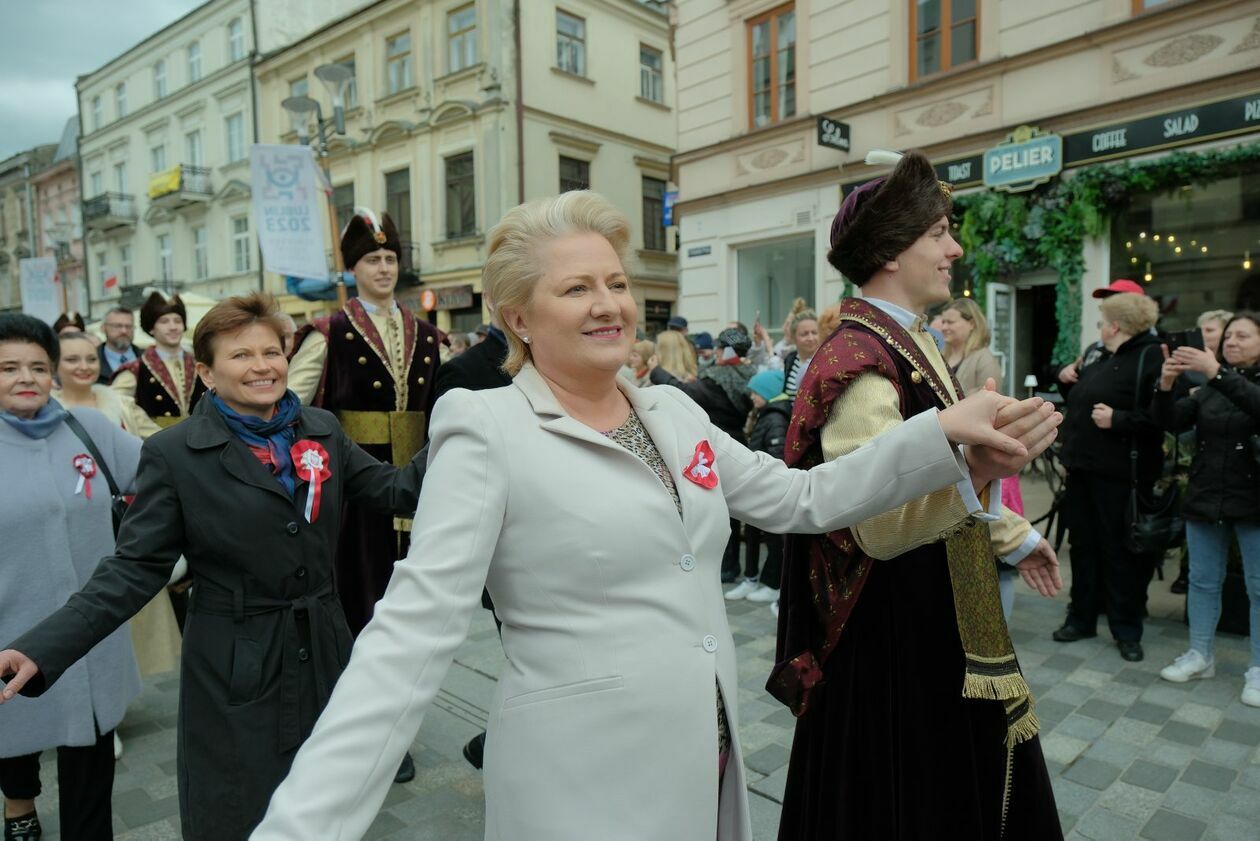 3 maja zatańczyliśmy Poloneza dla Lublina (zdjęcie 16) - Autor: DW