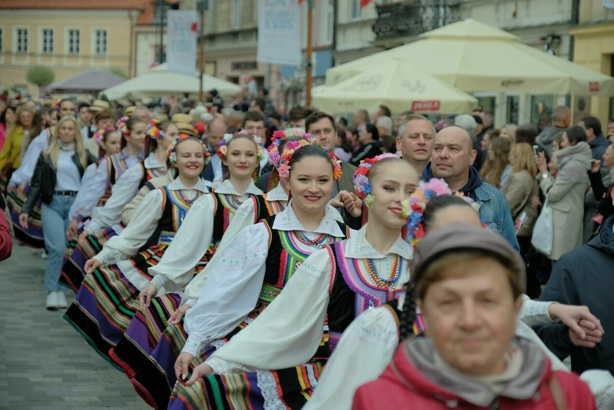 3 maja zatańczyliśmy Poloneza dla Lublina (zdjęcie 24) - Autor: DW
