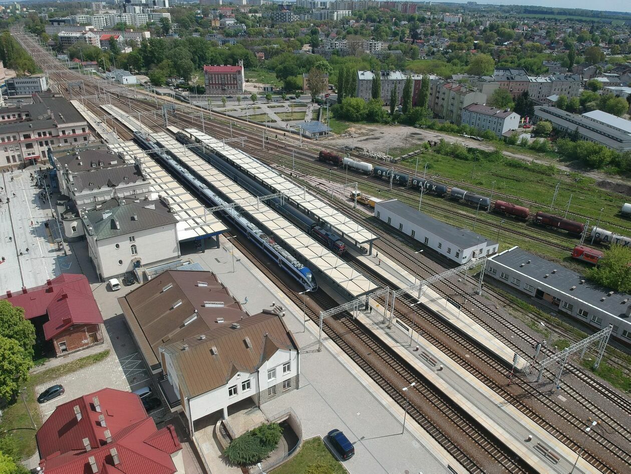  Plac budowy dworca metropolitalnego i obecny dworzec PKS zdjęcia z drona (zdjęcie 8) - Autor: DW